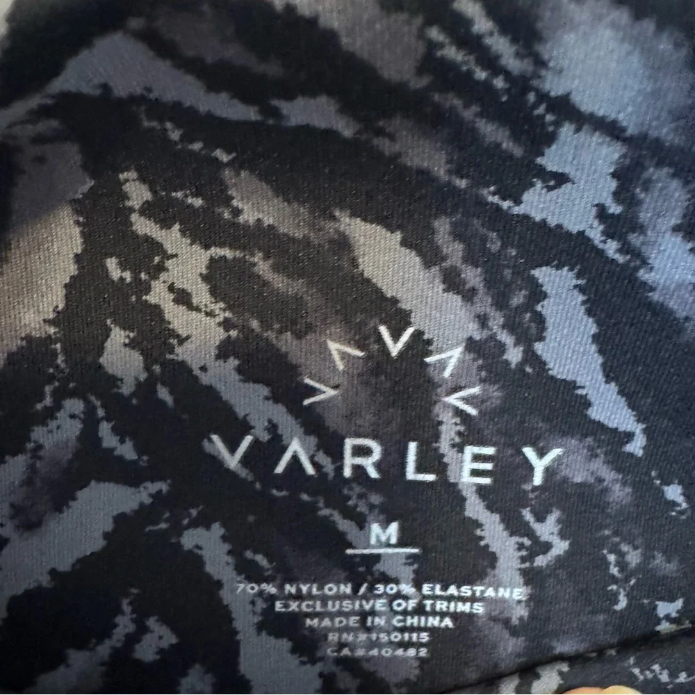Varley Luna High Rise 7/8 Legging in Dark Mono Zebra Size Medium